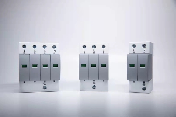 Niższe napięcie 275-420V 20KA-60KA Urządzenie przeciwprzepięciowe Różne kolory